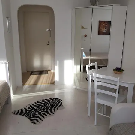 דירה Ohtu Poik 4 Apartement פארנו
